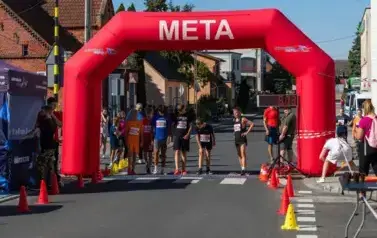 XVIII Og&oacute;lnopolski Bieg Szlakiem 3 Wież - Owocowe Biegi Uliczne Dzieci i Młodzieży 13