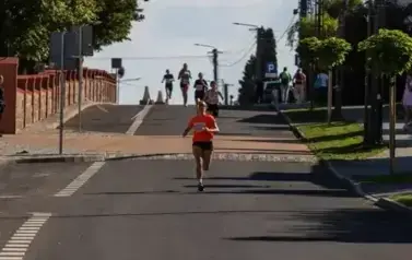 XVIII Og&oacute;lnopolski Bieg Szlakiem 3 Wież - Owocowe Biegi Uliczne Dzieci i Młodzieży 21
