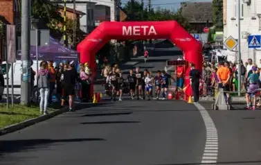 XVIII Og&oacute;lnopolski Bieg Szlakiem 3 Wież - Owocowe Biegi Uliczne Dzieci i Młodzieży 44