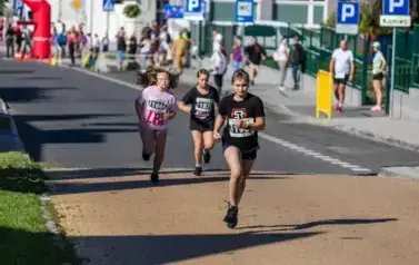 XVIII Og&oacute;lnopolski Bieg Szlakiem 3 Wież - Owocowe Biegi Uliczne Dzieci i Młodzieży 52