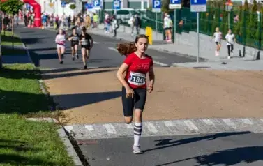 XVIII Og&oacute;lnopolski Bieg Szlakiem 3 Wież - Owocowe Biegi Uliczne Dzieci i Młodzieży 54