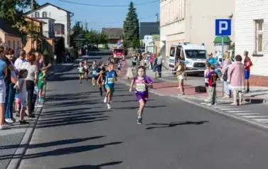 XVIII Og&oacute;lnopolski Bieg Szlakiem 3 Wież - Owocowe Biegi Uliczne Dzieci i Młodzieży 60