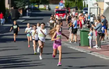 XVIII Og&oacute;lnopolski Bieg Szlakiem 3 Wież - Owocowe Biegi Uliczne Dzieci i Młodzieży 64