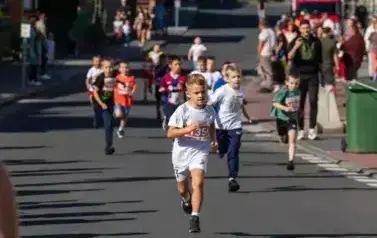 XVIII Og&oacute;lnopolski Bieg Szlakiem 3 Wież - Owocowe Biegi Uliczne Dzieci i Młodzieży 69