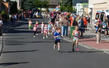 XVIII Og&oacute;lnopolski Bieg Szlakiem 3 Wież - Owocowe Biegi Uliczne Dzieci i Młodzieży 87