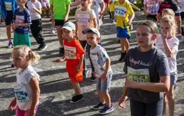 XVIII Og&oacute;lnopolski Bieg Szlakiem 3 Wież - Owocowe Biegi Uliczne Dzieci i Młodzieży 129