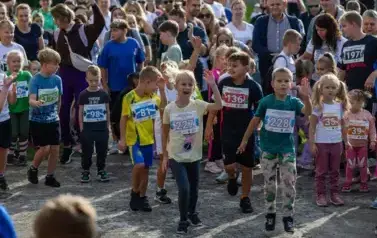 XVIII Og&oacute;lnopolski Bieg Szlakiem 3 Wież - Owocowe Biegi Uliczne Dzieci i Młodzieży 147