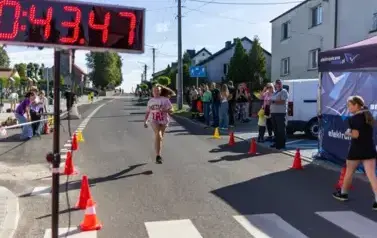 XVIII Og&oacute;lnopolski Bieg Szlakiem 3 Wież - Owocowe Biegi Uliczne Dzieci i Młodzieży 175