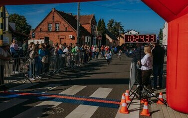 XIX Og&oacute;lnopolski Ekologiczny Bieg Krainy 3. Wież nad Borami &ndash; Owocowe Biegi Uliczne Dzieci i Młodzieży 19