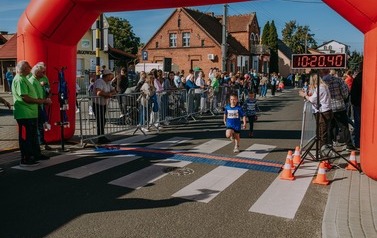 XIX Og&oacute;lnopolski Ekologiczny Bieg Krainy 3. Wież nad Borami &ndash; Owocowe Biegi Uliczne Dzieci i Młodzieży 31