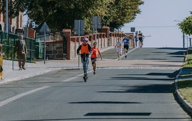 XIX Og&oacute;lnopolski Ekologiczny Bieg Krainy 3. Wież nad Borami &ndash; Owocowe Biegi Uliczne Dzieci i Młodzieży 79