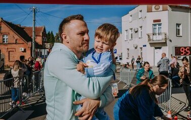 XIX Og&oacute;lnopolski Ekologiczny Bieg Krainy 3. Wież nad Borami &ndash; Owocowe Biegi Uliczne Dzieci i Młodzieży 96