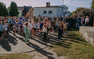 XIX Og&oacute;lnopolski Ekologiczny Bieg Krainy 3. Wież nad Borami &ndash; Owocowe Biegi Uliczne Dzieci i Młodzieży 125