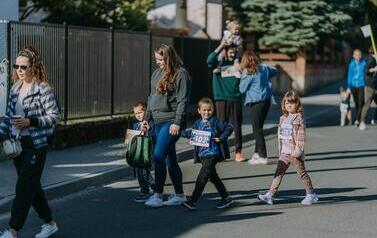 XIX Og&oacute;lnopolski Ekologiczny Bieg Krainy 3. Wież nad Borami &ndash; Owocowe Biegi Uliczne Dzieci i Młodzieży 256