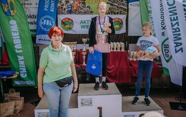 XIX BIEG  i Owocowe Biegi Uliczne - wręczanie statuetek i nagr&oacute;d 6