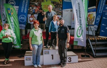 XIX Bieg Krainy 3. Wież nad Borami - wręczanie puchar&oacute;w i nagr&oacute;d 1