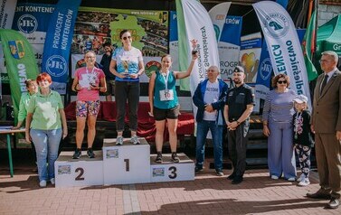 XIX Bieg Krainy 3. Wież nad Borami - wręczanie puchar&oacute;w i nagr&oacute;d 6