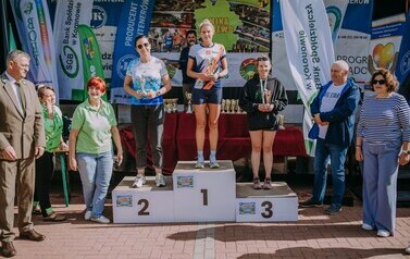 XIX Bieg Krainy 3. Wież nad Borami - wręczanie puchar&oacute;w i nagr&oacute;d 14