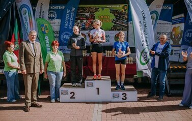 XIX Bieg Krainy 3. Wież nad Borami - wręczanie puchar&oacute;w i nagr&oacute;d 16