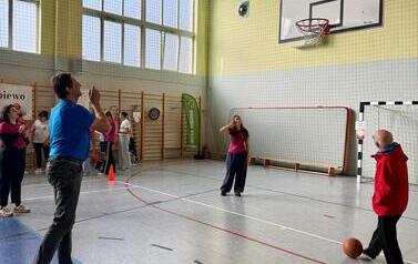 VI LUBIEWSKA OLIMPIADA SPORTOWEA SENIOR&Oacute;W  121
