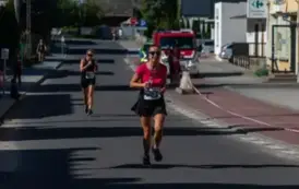 XVIII Og&oacute;lnopolski Bieg Szlakiem 3 Wież nad Borami  - Bieg głowny - 10 km 37