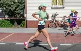 XVIII Og&oacute;lnopolski Bieg Szlakiem 3 Wież nad Borami  - Bieg głowny - 10 km 65