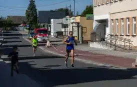 XVIII Og&oacute;lnopolski Bieg Szlakiem 3 Wież nad Borami  - Bieg głowny - 10 km 70