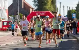 XVIII Og&oacute;lnopolski Bieg Szlakiem 3 Wież nad Borami  - Bieg głowny - 10 km 108