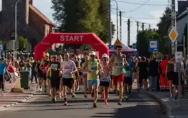 XVIII Og&oacute;lnopolski Bieg Szlakiem 3 Wież nad Borami  - Bieg głowny - 10 km 109