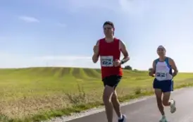 XVIII Og&oacute;lnopolski Bieg Szlakiem 3 Wież nad Borami  - Bieg głowny - 10 km 130
