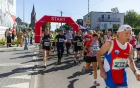 XVIII Og&oacute;lnopolski Bieg Szlakiem 3 Wież nad Borami  - Bieg głowny - 10 km 139